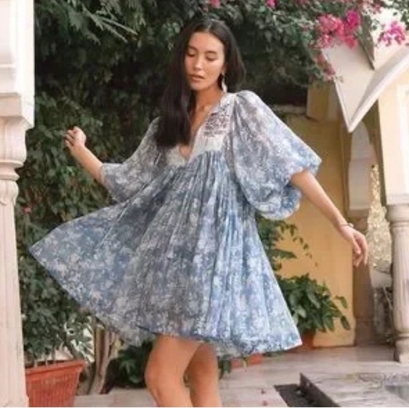 Daughters of India Dresses & Skirts - Daughters of India Jaya Mini Dress in Juniper Floral Blue Dress Size XL